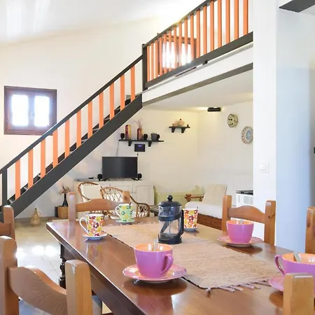 Dom wakacyjny Nice In W/ 3 Bedrooms *
